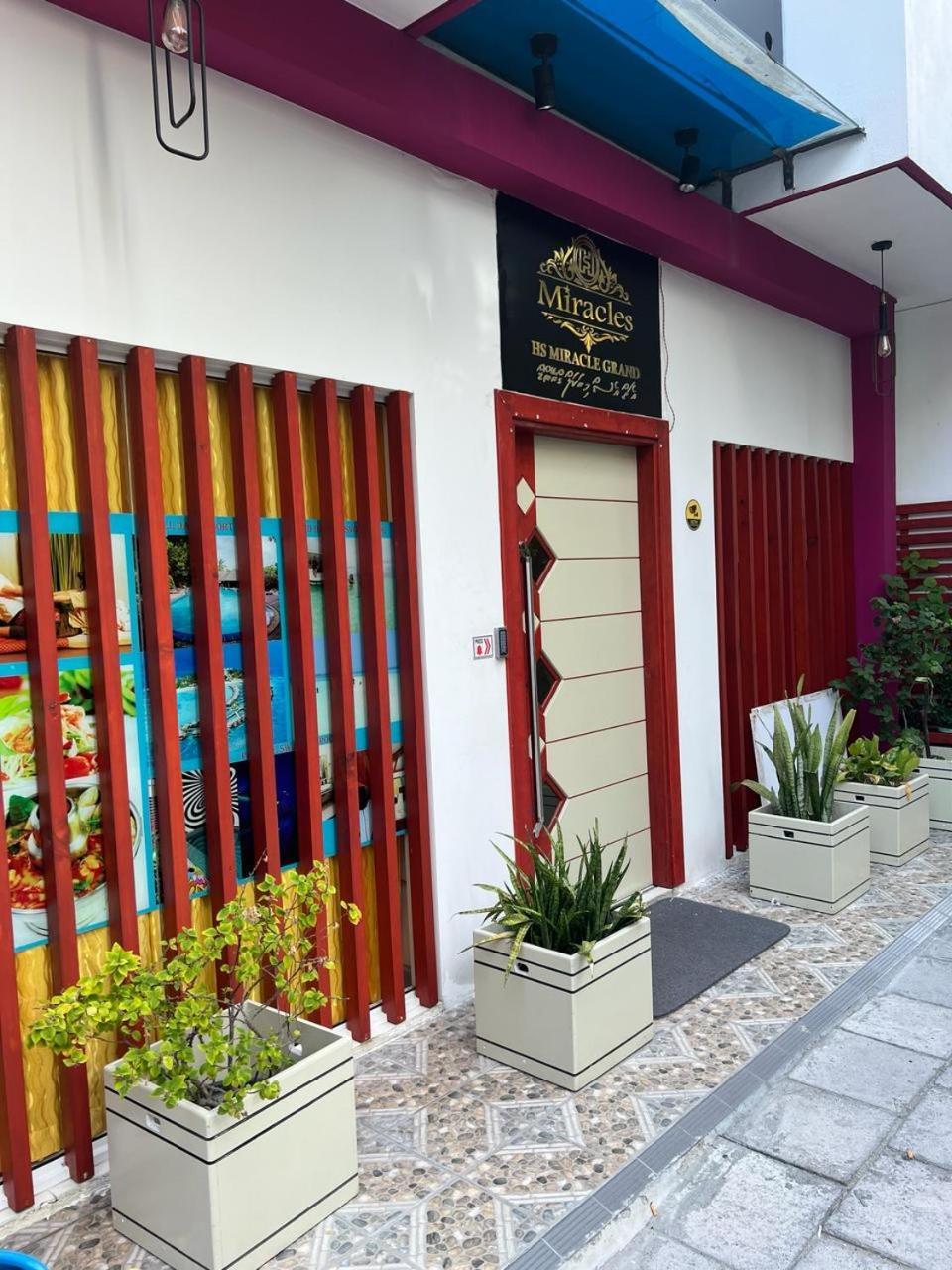 Hs Miracle Grand Hotel Hulhumale Bagian luar foto