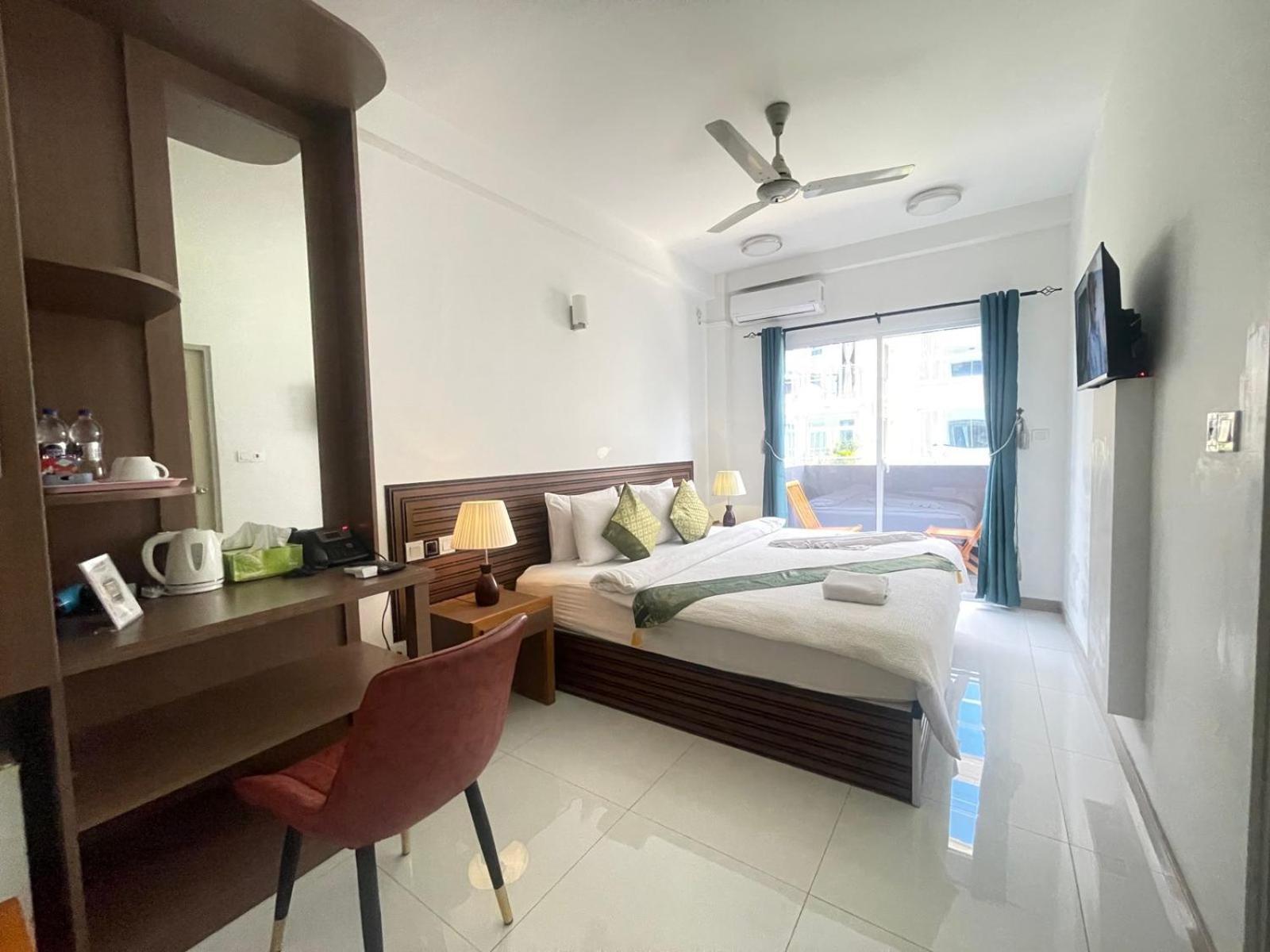 Hs Miracle Grand Hotel Hulhumale Bagian luar foto