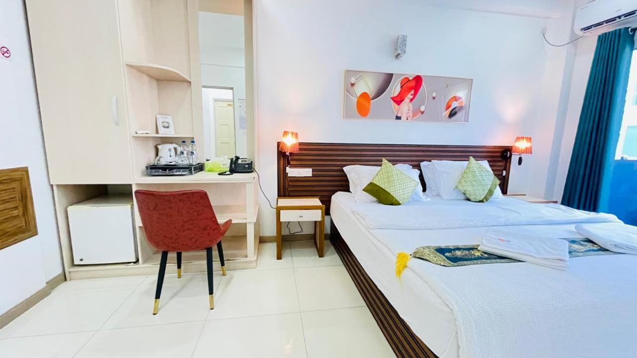 Hs Miracle Grand Hotel Hulhumale Bagian luar foto