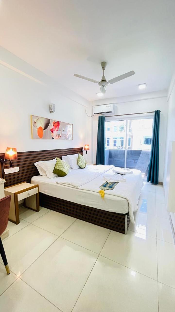 Hs Miracle Grand Hotel Hulhumale Bagian luar foto