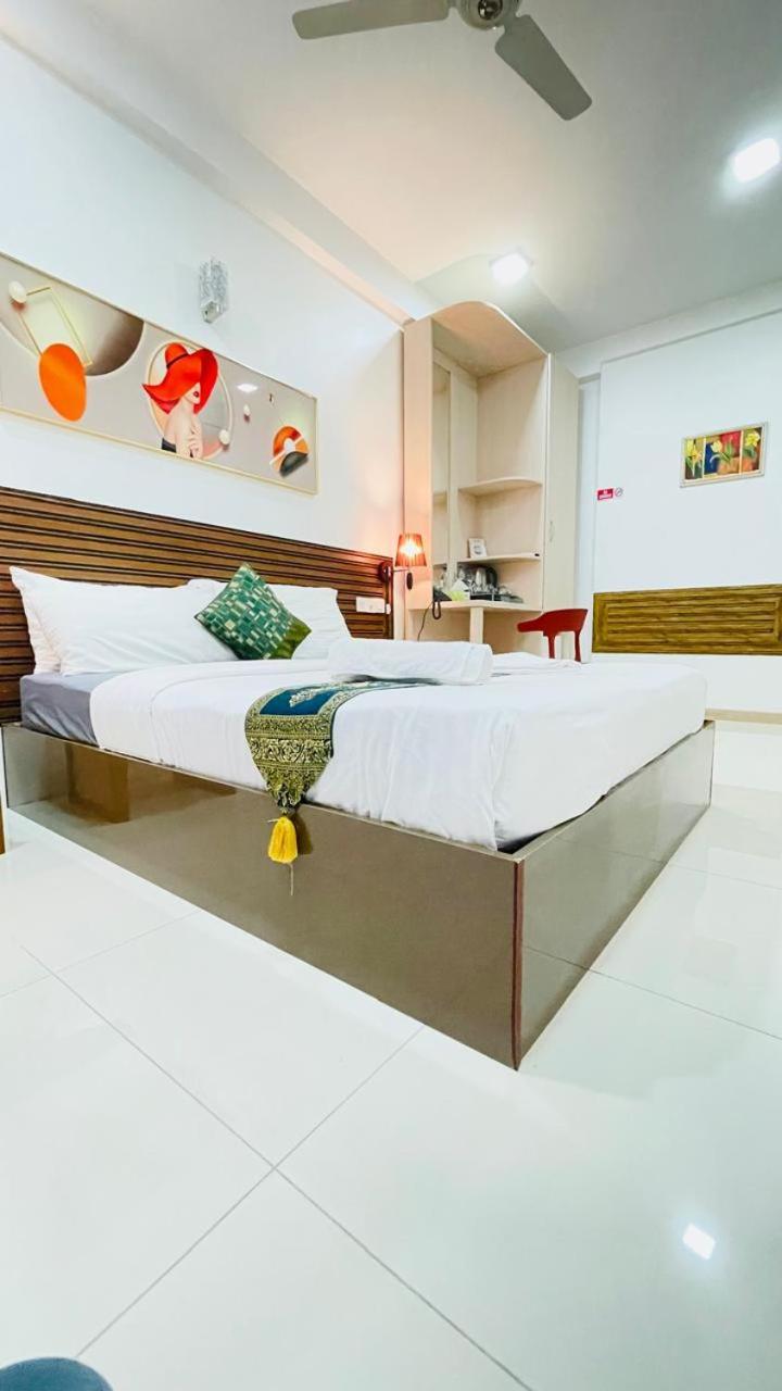Hs Miracle Grand Hotel Hulhumale Bagian luar foto