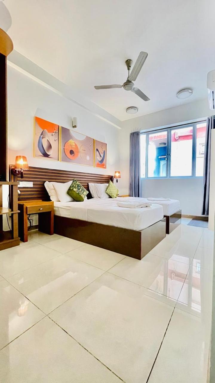 Hs Miracle Grand Hotel Hulhumale Bagian luar foto
